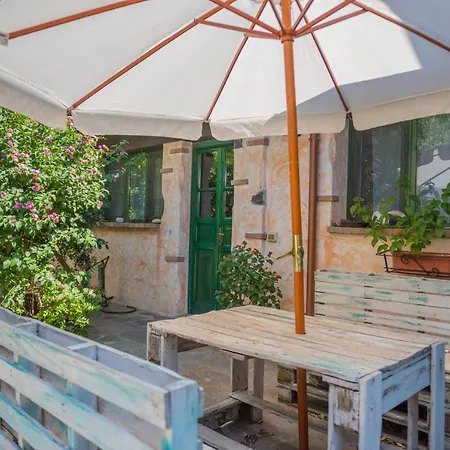 Apartament Sa Dommo De Sa Pietate Orosei